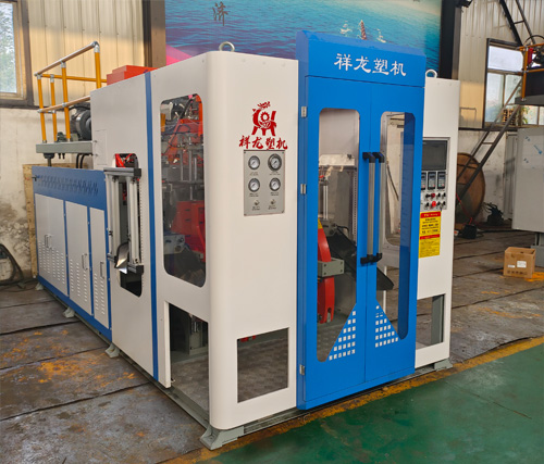 38、全自動(dòng)65一出二高阻隔吹塑機(jī)1.jpg