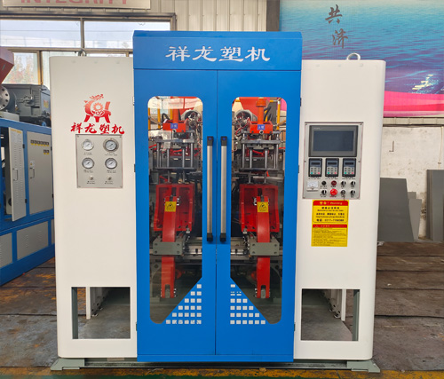 16、全自動(dòng)75吹塑機(jī)1.jpg