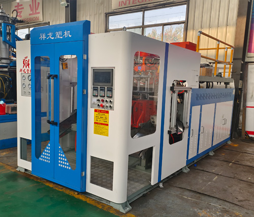 17、全自動5升吹塑機(jī)1.jpg
